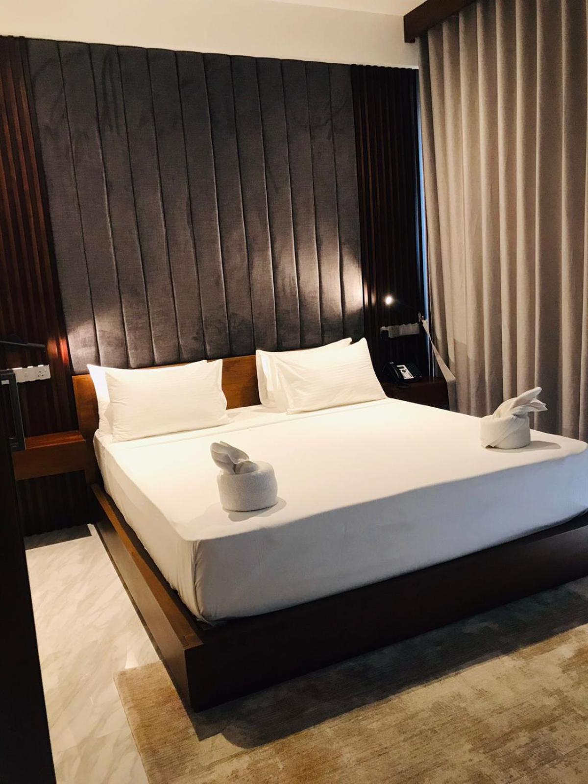 Thimbiri Wewa Resort Vườn quốc gia Wilpattu Ngoại thất bức ảnh